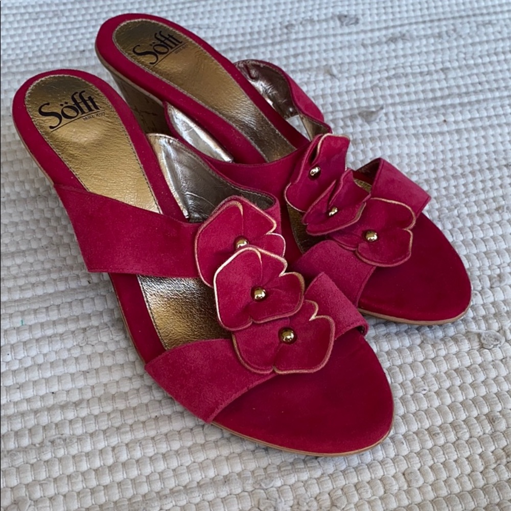 SOFFT fuchsia color 9.5 Excellent condition
